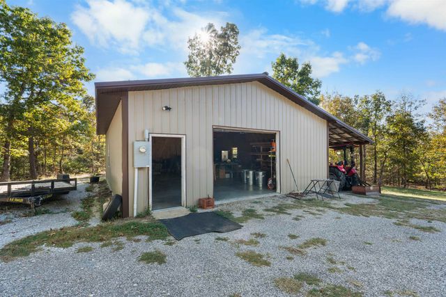 1018 Old Fort Road, Melbourne, AR 72556
