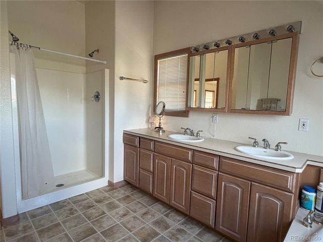 548 Shamrock Ln, Howard, CO 81233