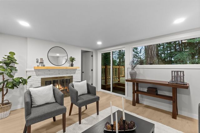 3901 151st Avenue SE, Bellevue, WA 98006
