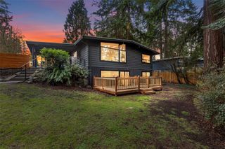 3901 151st Avenue SE, Bellevue, WA 98006
