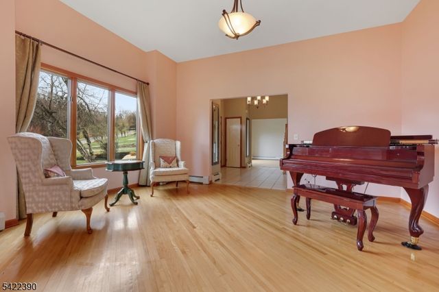 17 Sherbrooke Dr, Lincoln Park Boro, NJ 07035