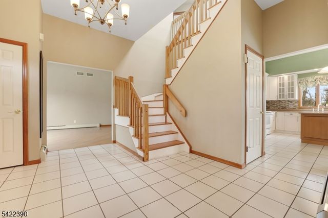 17 Sherbrooke Dr, Lincoln Park Boro, NJ 07035