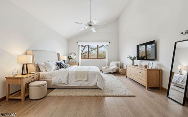 17 Sherbrooke Dr, Lincoln Park Boro, NJ 07035