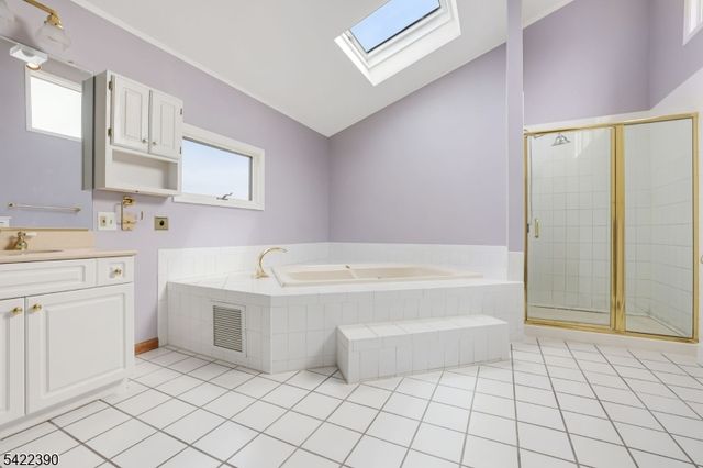 17 Sherbrooke Dr, Lincoln Park Boro, NJ 07035