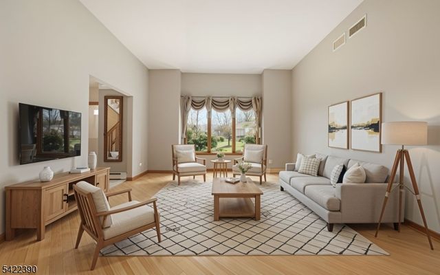 17 Sherbrooke Dr, Lincoln Park Boro, NJ 07035