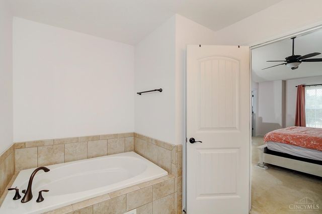 800 Dufour Lane, Oxford, OH 45056