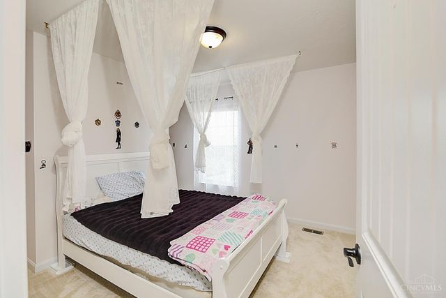 800 Dufour Lane, Oxford, OH 45056