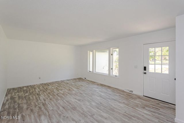 1568 County Road D, Swanton, OH 43558