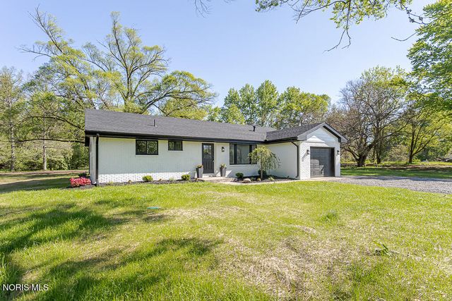 1568 County Road D, Swanton, OH 43558