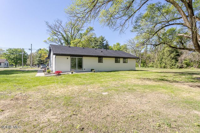 1568 County Road D, Swanton, OH 43558
