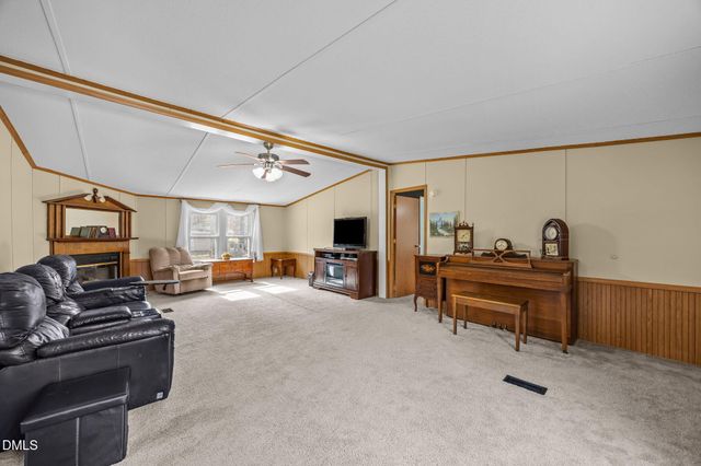 3829 Gayle Drive, Haw River, NC 27258