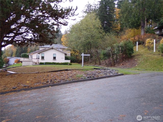660 Campbell Avenue, Mukilteo, WA 98275