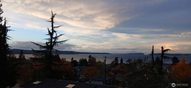 660 Campbell Avenue, Mukilteo, WA 98275