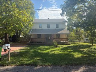 427 Pine Street, Wellsville, KS 66092
