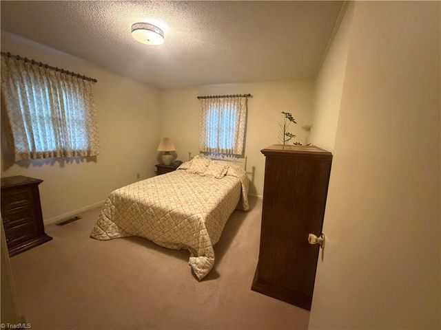 124 S Byrd Street, Eden, NC 27288