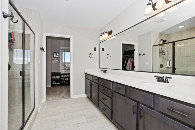 620 NE Brookshire Drive, Waukee, IA 50263