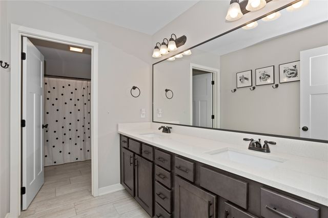 620 NE Brookshire Drive, Waukee, IA 50263