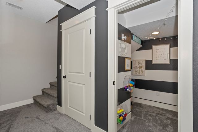 620 NE Brookshire Drive, Waukee, IA 50263