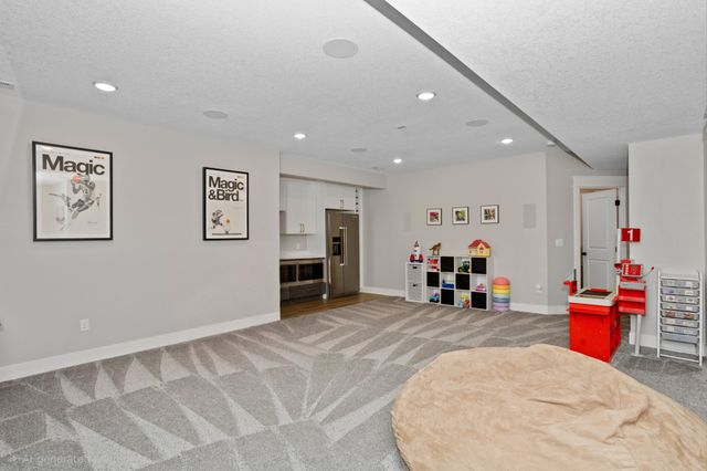 620 NE Brookshire Drive, Waukee, IA 50263