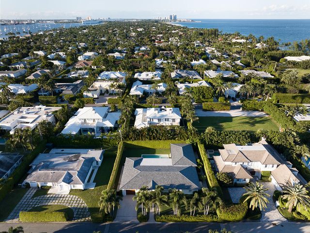 225 Jamaica Lane, Palm Beach, FL 33480