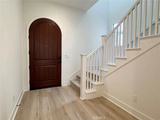 120 Awning, Irvine, CA 92618