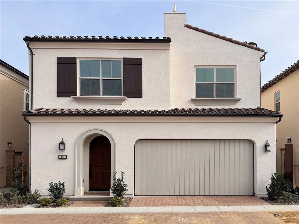 120 Awning, Irvine, CA 92618