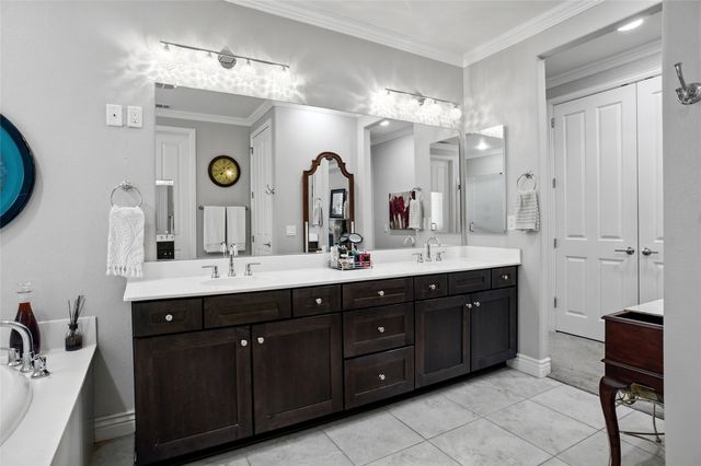 8700 Crestview Drive, Denton, TX 76207