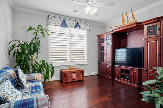 8700 Crestview Drive, Denton, TX 76207