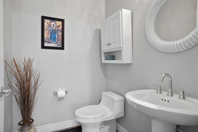 8700 Crestview Drive, Denton, TX 76207