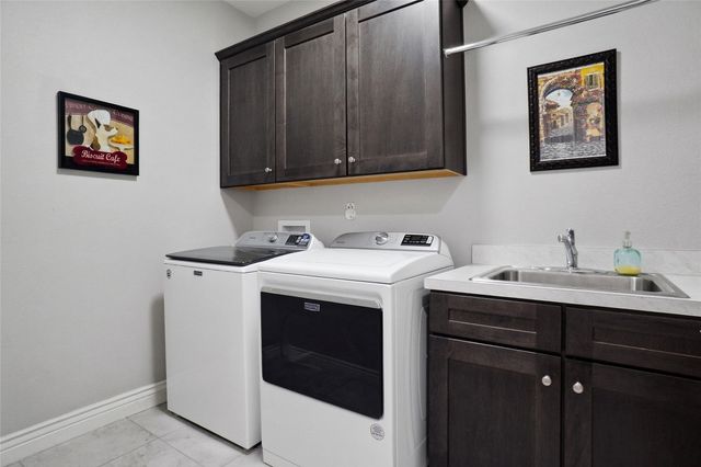 8700 Crestview Drive, Denton, TX 76207