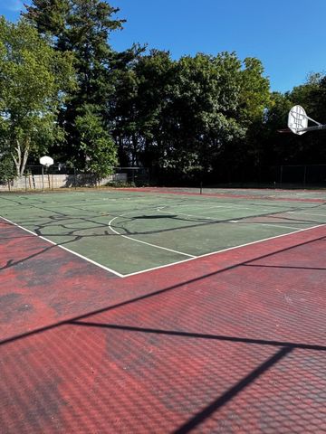 6 Walker Rd 4, North Andover, MA 01845