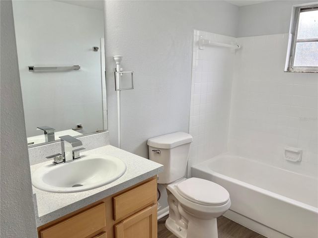 5400 26TH STREET W D50, Bradenton, FL 34207