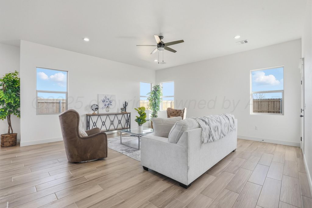 8 GAGESTONE Drive, Canyon, TX 79015