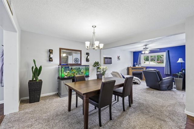 7404 SW 17th Street, Des Moines, IA 50315