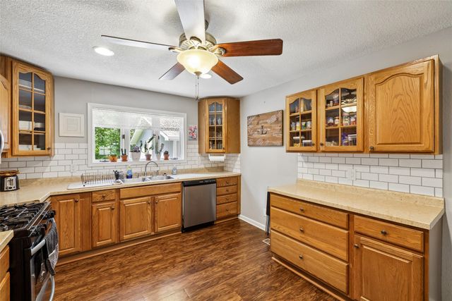 7404 SW 17th Street, Des Moines, IA 50315