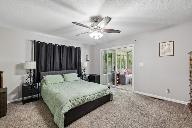 7404 SW 17th Street, Des Moines, IA 50315