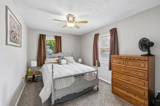 7404 SW 17th Street, Des Moines, IA 50315