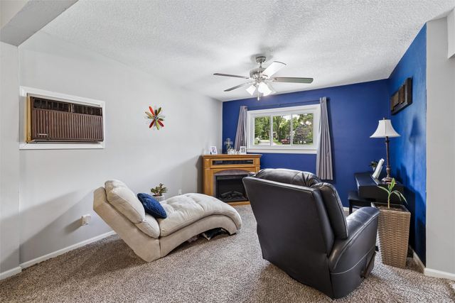 7404 SW 17th Street, Des Moines, IA 50315