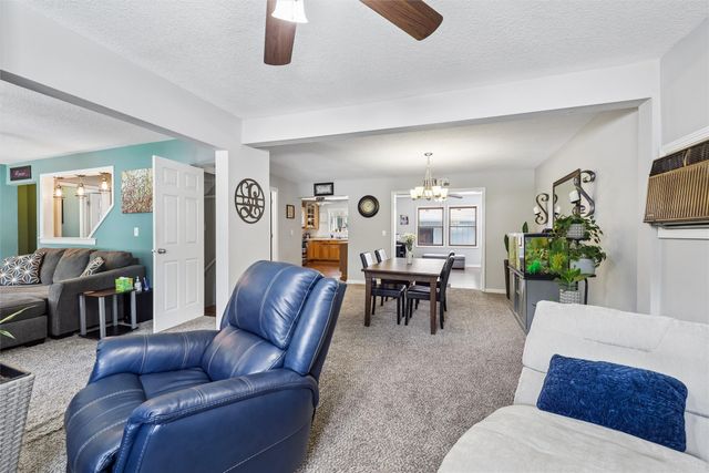 7404 SW 17th Street, Des Moines, IA 50315