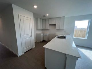 356 Kingston Way, Waller, TX 77484