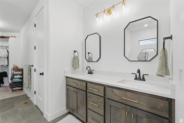 945 S 1700 W, Layton, UT 84041
