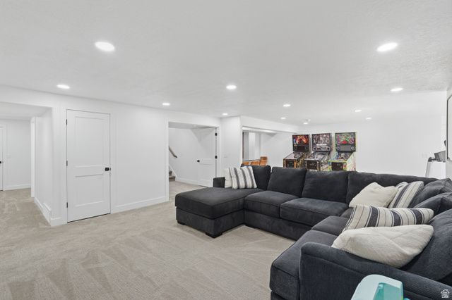 945 S 1700 W, Layton, UT 84041
