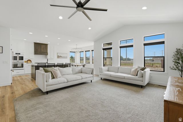 945 S 1700 W, Layton, UT 84041