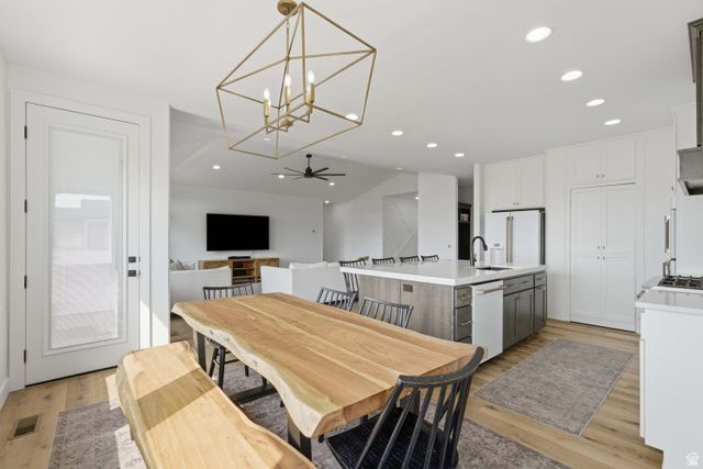 945 S 1700 W, Layton, UT 84041
