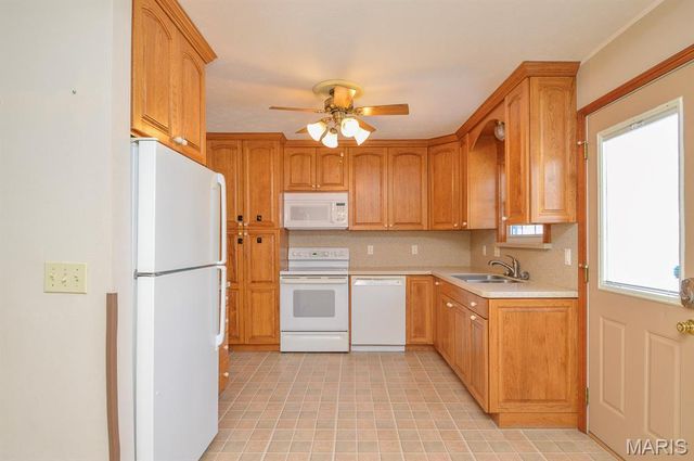 203 Elizabeth Drive, Freeburg, IL 62243