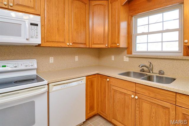 203 Elizabeth Drive, Freeburg, IL 62243