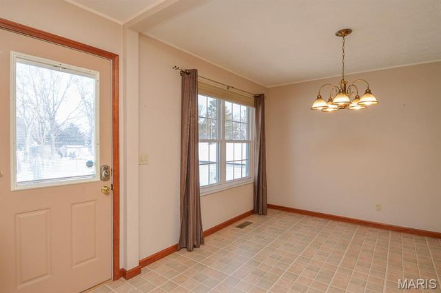 203 Elizabeth Drive, Freeburg, IL 62243