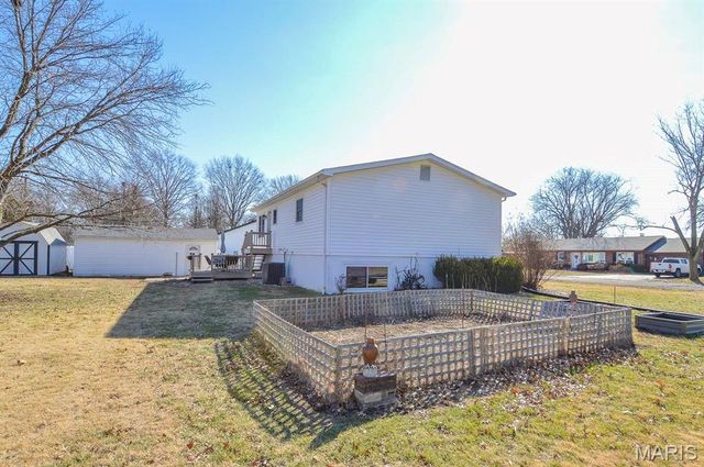 203 Elizabeth Drive, Freeburg, IL 62243