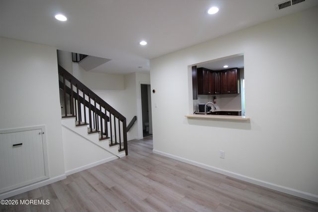 1059 Schmidt Lane, North Brunswick, NJ 08902