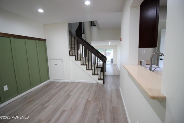 1059 Schmidt Lane, North Brunswick, NJ 08902